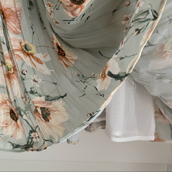 Floral Pleated Skirt - Picture 3 of 6